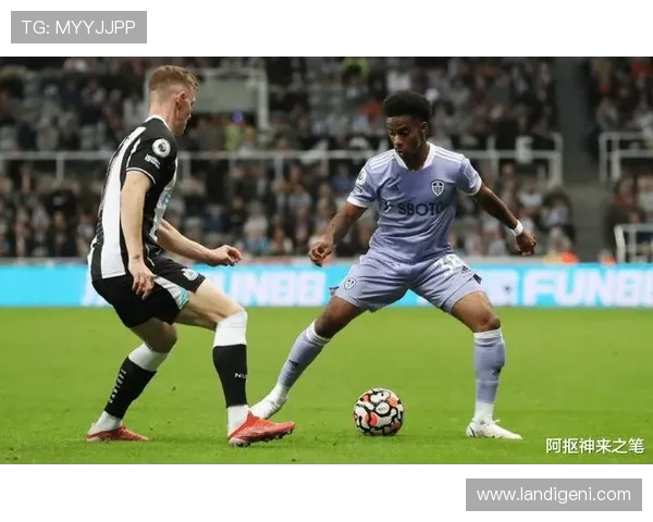 利兹联主场迎战女王队期待激烈对抗与精彩进球的较量