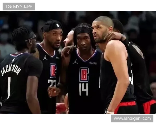 小牛队与快船队历史交锋记录分析及战绩回顾